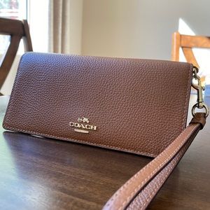 Coach polished pebble leather wallet like new